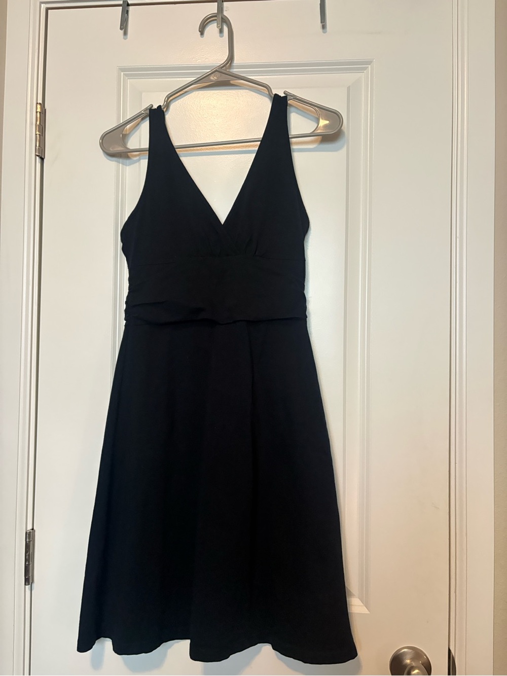 Patagonia Black V-Neck A-Line Women’s Dress
